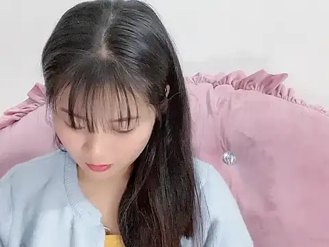 Lie liee online show from December 2025 01:28:02 PM