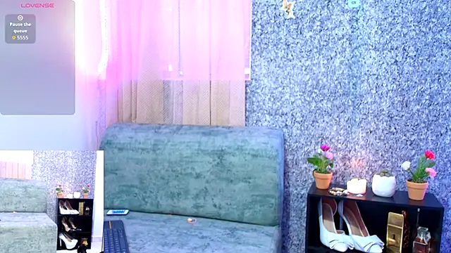 Sally Ricci online show from October 2025 11:40:02 AM