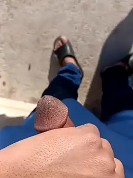 Mohamed234897 online show from December 2025 04:13:02 PM