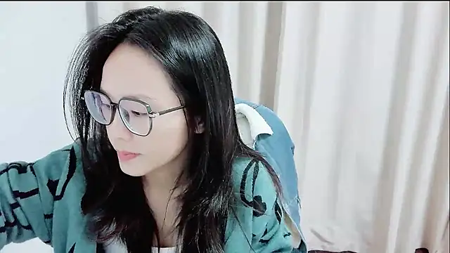 Snapshot of guai00 chatting on January 2026 01:24:02 PM guai00 online show from January 2026 01:24:02 PM