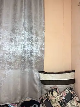 Caramel102004 online show from November 2025 10:21:02 PM