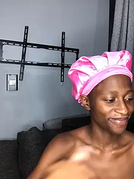 Caramel102004 online show from February 2026 11:31:02 PM