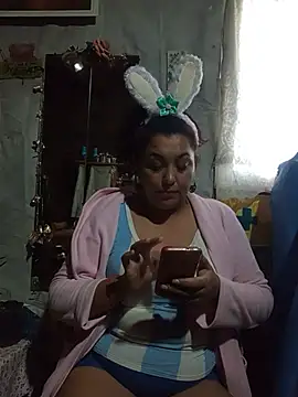 Snapshot of Lobizona chatting on May 2026 12:44:02 PM Lobizona online show from May 2026 12:44:02 PM