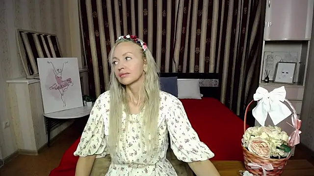 Snapshot of horny_blonds chatting on November 2025 11:23:02 AM horny blonds online show from November 2025 11:23:02 AM