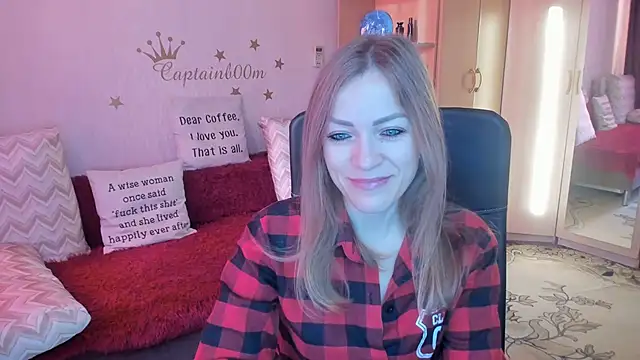 Tiffany Bates online show from October 2025 04:07:01 AM