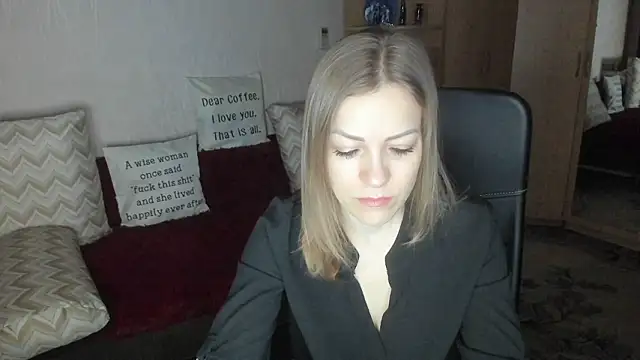 Tiffany Bates online show from February 2026 03:23:02 AM