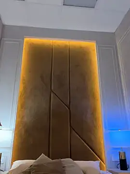 Luna Olsen online show from January 2026 04:06:02 AM