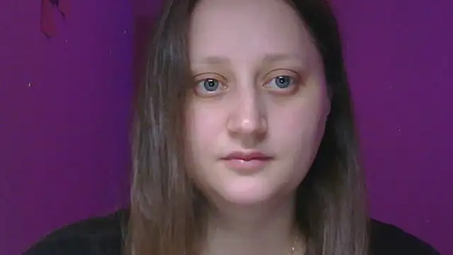 Snapshot of Omivelle chatting on November 2025 11:05:01 PM Omivelle online show from November 2025 11:05:01 PM