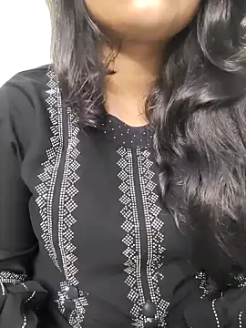 Snapshot of Miss_Rose__ chatting on October 2025 03:57:02 PM Miss Rose   online show from October 2025 03:57:02 PM