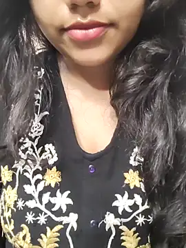 Snapshot of Miss_Rose__ chatting on October 2025 02:45:01 AM Miss Rose   online show from October 2025 02:45:01 AM