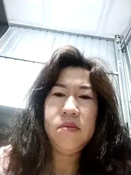 Snapshot of Tyty_xx chatting on September 2025 09:20:01 PM Tyty xx online show from September 2025 09:20:01 PM