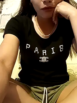 Snapshot of Phiny_xx chatting on October 2025 11:16:02 PM Phiny xx online show from October 2025 11:16:02 PM