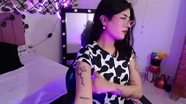 isa bunny18 online show from November 2025 12:55:02 AM