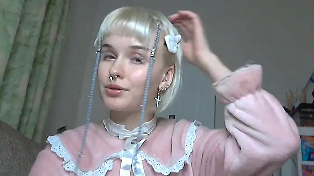 Paradoxy  online show from December 2025 08:04:01 PM