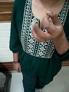 Minakshi 677 online show from December 2025 08:03:02 PM