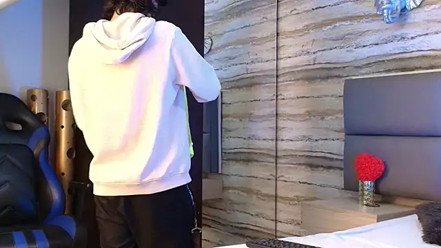 Lovers 21 online show from March 2026 04:20:01 AM