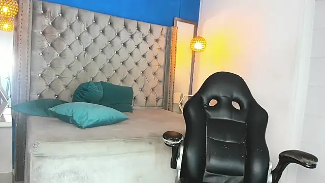 Snapshot of Kevinfox23cms chatting on October 2025 11:43:01 AM Kevinfox23cms online show from October 2025 11:43:01 AM