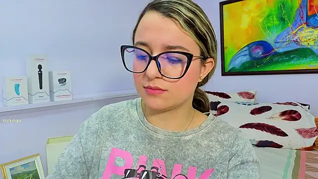 katiaa lovv online show from February 2026 12:03:01 PM