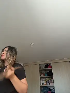 Snapshot of itsdanividarte chatting on November 2025 09:15:01 PM itsdanividarte online show from November 2025 09:15:01 PM