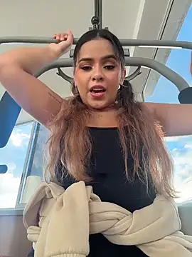 Snapshot of itsdanividarte chatting on December 2025 10:07:02 PM itsdanividarte online show from December 2025 10:07:02 PM