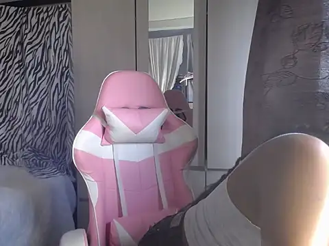 Nahomyyy online show from February 2026 07:08:01 PM