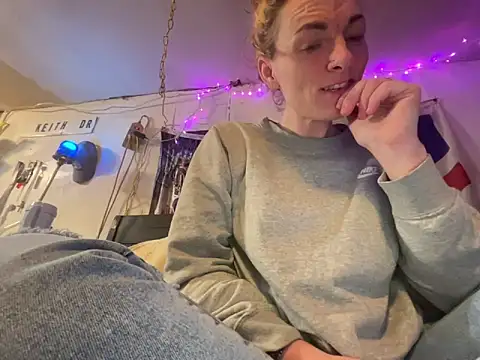 arianna1993 online show from February 2026 08:51:01 AM