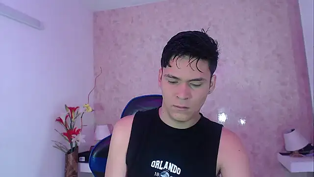 Aaron Foxxx online show from October 2025 12:03:01 PM