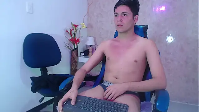 Aaron Foxxx online show from October 2025 01:10:01 PM