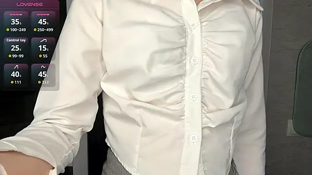 FawnDubler online show from November 2025 05:24:02 PM