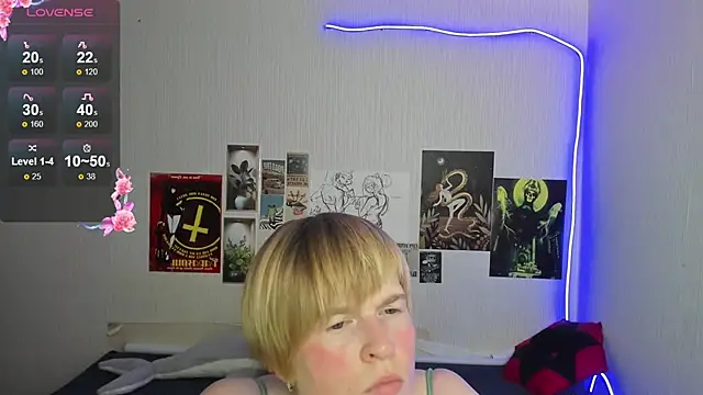 Cattie w  online show from December 2025 01:11:01 AM