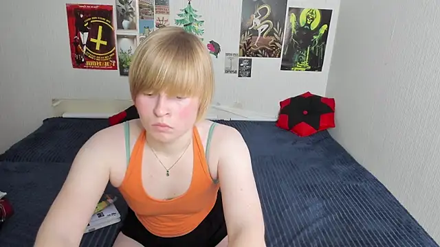 Cattie w  online show from March 2026 01:11:01 AM