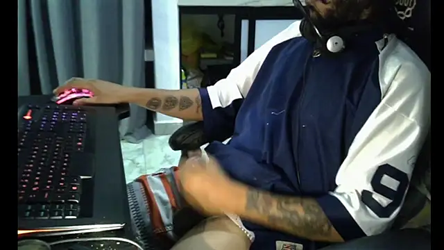 Snapshot of Astro_Game chatting on January 2026 06:18:02 AM Astro Game online show from January 2026 06:18:02 AM