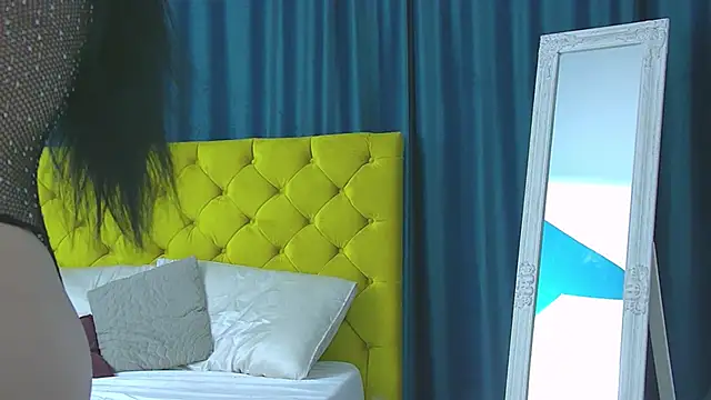 RubyHills online show from December 2025 05:05:01 AM