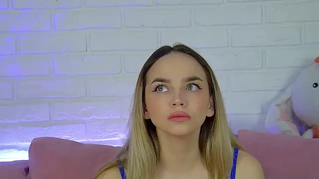 AnitaVenture online show from November 2025 04:02:02 AM