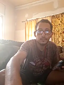 ThrowedWorldWide online show from November 2025 04:55:01 PM