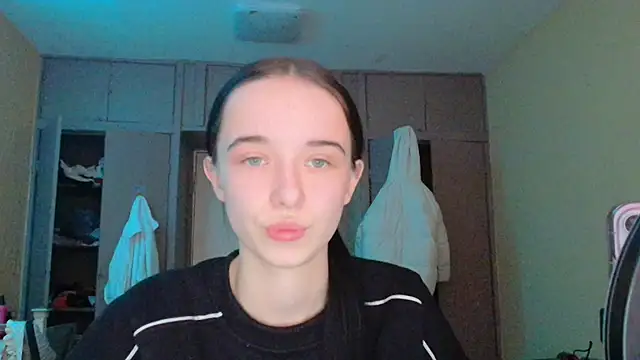 Emilia Light online show from February 2026 08:21:02 AM