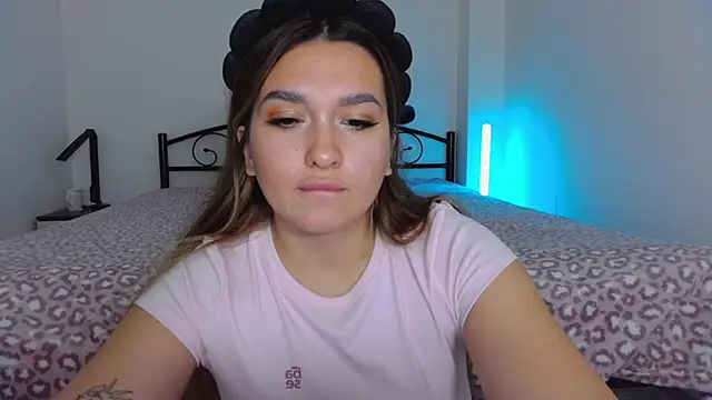 YourEmily xx online show from October 2025 08:14:02 AM