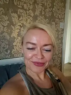 demidelightfulxx online show from November 2025 08:35:01 AM