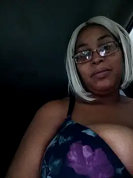 Snapshot of LaNastyy chatting on May 2026 10:11:02 AM LaNastyy online show from May 2026 10:11:02 AM