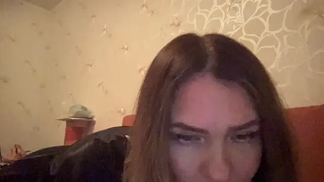 Snapshot of Milysoren chatting on February 2026 03:28:01 PM Milysoren online show from February 2026 03:28:01 PM