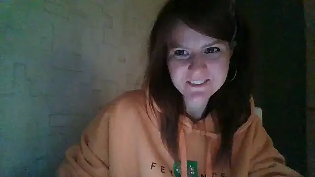 Arivonne online show from April 2026 11:57:02 PM