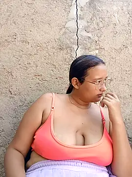 young dairy01 online show from November 2025 06:42:02 PM