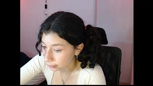 Ivonnybonn online show from October 2025 07:43:01 AM