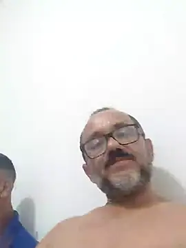 Iron e Velvet online show from January 2026 11:20:02 PM