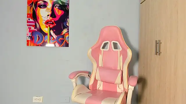 Athenea  fox online show from November 2025 11:54:01 AM