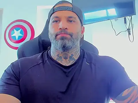 JoshRigby online show from November 2025 09:14:01 PM