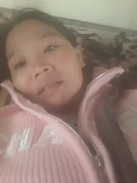 Snapshot of bree-zz chatting on November 2025 02:44:01 AM bree-zz online show from November 2025 02:44:01 AM