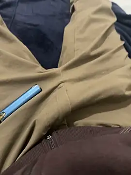 Snapshot of theunknownuncut chatting on November 2025 07:32:01 AM theunknownuncut online show from November 2025 07:32:01 AM