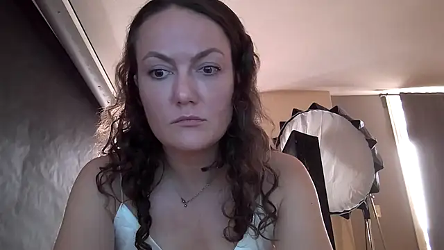 sexybriiiixoxo online show from April 2026 05:30:01 PM