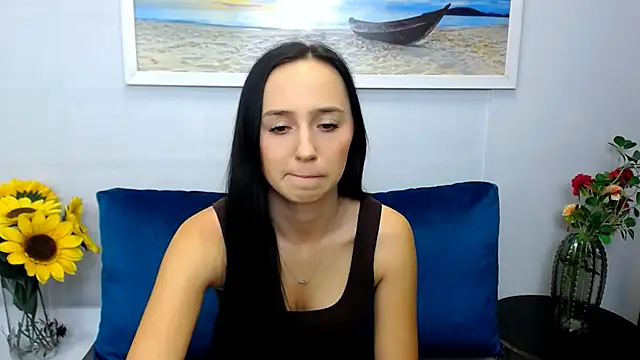 LuisaLive online show from April 2026 06:16:02 AM